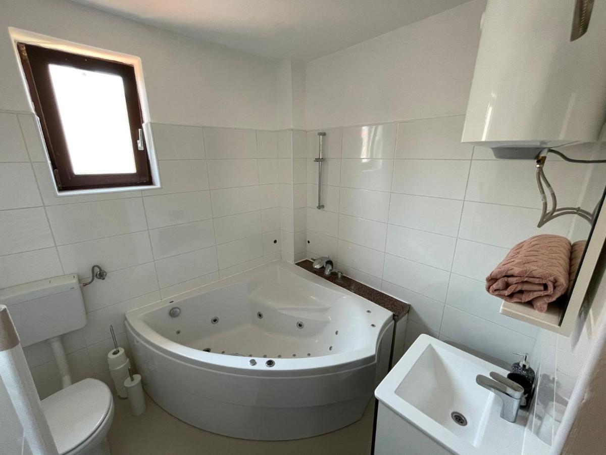 Apartments Fratelli Malinska Luaran gambar